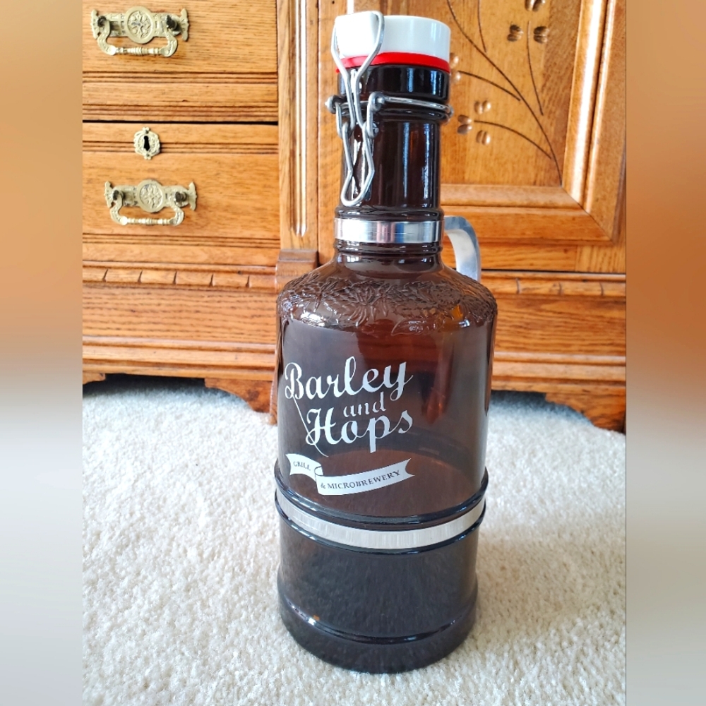 Barley And Hops Grill & Microbrewery Frederick, MD Brown Glass Growler